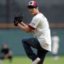 Kim Jun - 430 x 644