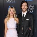 Thomas Middleditch and Mollie Gates