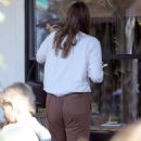 Maria Sharapova – Seen with a friend over a coffee in Santa Barbara