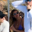 Shayna Taylor and Ryan Seacrest – Spotted enjoying their summer vacation in Positano – Italy - 454 x 681