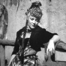 Stagecoach - Claire Trevor - 454 x 340