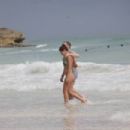 Camila Kendra – Seen on the beach in Tulum - 454 x 303