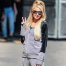 Paris Hilton – Arriving at Jimmy Kimmel Live in Hollywood