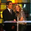 Drew Barrymore and Ben Stiller At The MTV Video Music Awards 2003 - 400 x 329