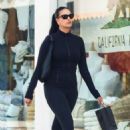 April Love Geary – Seen during a solo shopping session in Malibu - 454 x 681