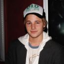 Shawn Pyfrom - 454 x 684