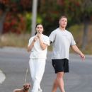 Olivia Culpo – Steps out in Los Angeles - 454 x 529
