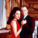 Angelina Jolie and Gary Sinise