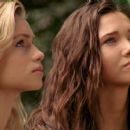 Alien Surf Girls (2012) - 454 x 255