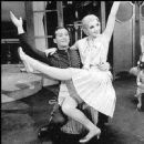 THE BOYFRIEND 1954 Broadway Cast Starring Julie Andrews - 450 x 451