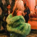 Miley Cyrus – Seen her album release party at Gucci store on Rodeo Drive in Beverly Hills - 454 x 808