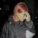 Hailey Baldwin – Leaving a hair salon in West Hollywood