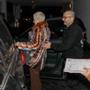Annie Lennox – With her husband Mitchell Besser in Beverly Hills - 454 x 636