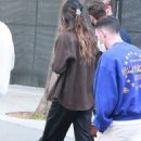 Kendall Jenner – and friends attend Lakers vs Suns basketball game at the Staples Center