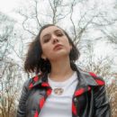 Hannah Marks – Interview Magazine (March 2020) - 454 x 682
