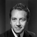 Paul Henreid - 454 x 575