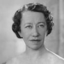 Flora Robson - 454 x 628