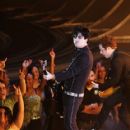 Green Day - The 2005 MTV Video Music Awards - 418 x 612