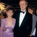 Marlee Matlin and William Hurt - The 59th Annual Academy Awards (1987) - 406 x 612
