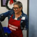 Nicole Eggert Serves Holiday Meals for Homeless at LA Mission in Los Angeles