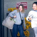 Kristen Bell – Running errands in Los Feliz