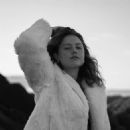 Isabelle Cornish – Lukito 2020 Photoshoot - 454 x 454