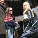 Elisabeth Moss – On the set of ‘The Veil’ in Paris - 454 x 582