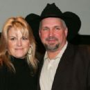 Garth Brooks and Trisha Yearwood - 454 x 303