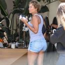 Nicole Murphy &#8211; Heading to a spa in Beverly Hills