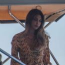 Belen Rodriguez – On a Vacation in Capri - 454 x 635