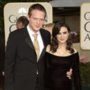 Jennifer Connelly and Paul Bettany - 261 x 400