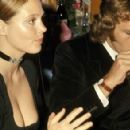 Leigh Taylor-Young and Ryan O'Neal - The 43rd Annual Academy Awards (1971) - 454 x 293