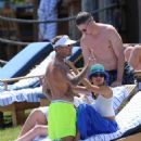 Hailey Bieber – With Justin at the beach in Coeur d’Alene - 454 x 681