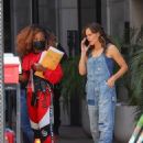 Jennifer Garner – On the set of ‘The Last Thing He Told Me’ in Los Angeles - 454 x 636