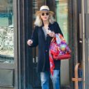 Blythe Danner – Shopping candids at GOOP in New York - 454 x 582
