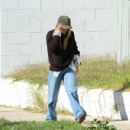 Olivia Wilde – Is going out and about in Los Angeles - 454 x 431