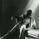 Gloria Swanson - 454 x 566