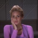 Olivia d'Abo - Star Trek: The Next Generation - 454 x 340