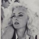 Jeanne Moreau - Cine Tele Revue Magazine Pictorial [France] (4 October 1962) - 369 x 477