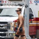 Eva Amurri – Shopping in Manhattan’s East Village Neighborhood - 454 x 680