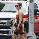 Eva Amurri – Shopping in Manhattan’s East Village Neighborhood - 454 x 688