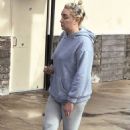 Amanda Bynes – Seen at Starbucks in Glendale - 454 x 681