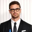 Theo James - The 29th Annual Screen Actors Guild Awards (2023) - 408 x 612