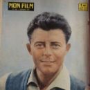 Gérard Philipe - Mon Film Magazine Pictorial [France] (February 1961) - 454 x 636