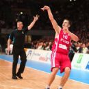 Polish expatriate basketball people in Spain