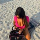 Claudia Romani – In Miami Beach - 454 x 606