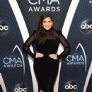 Hillary Scott – 52nd Annual CMA Awards in Nashville - 454 x 669
