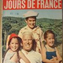 Charles Chaplin - Jours de France Magazine Cover [France] (18 August 1956)