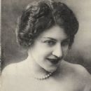 Yvonne de Bray
