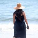 Lindsay Price – On the beach in Santa Barbara - 454 x 641